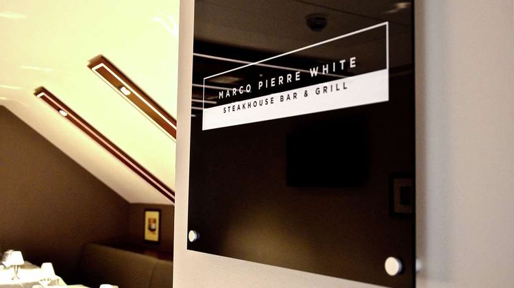 Doubletree by Hilton Hotel Milton Keynes Restaurant
