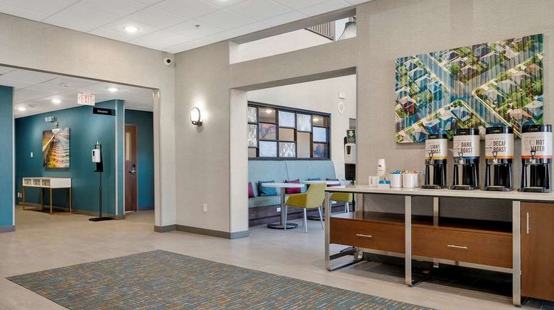 <b>Hampton Inn & Suites Lufkin Lobby</b>. Images powered by <a href="https://iceportal.shijigroup.com/" title="IcePortal" target="_blank">IcePortal</a>.