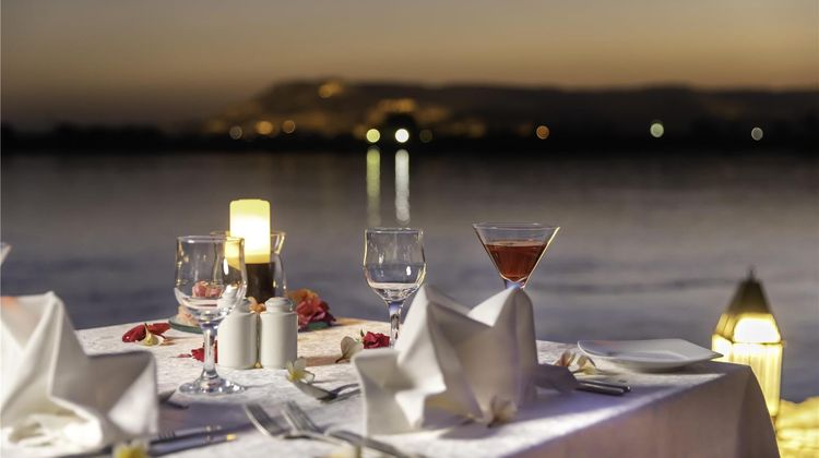 Hilton Luxor Resort & Spa Restaurant