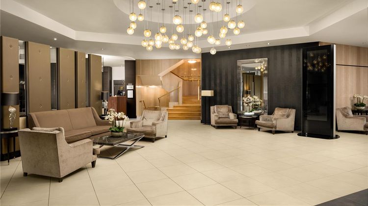DoubleTree by Hilton Hotel Luxembourg Lobby
