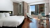 <b>Hilton Madrid Airport Room</b>. Images powered by <a href="https://iceportal.shijigroup.com/" title="IcePortal" target="_blank">IcePortal</a>.
