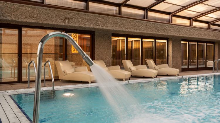 Hilton Madrid Airport Pool