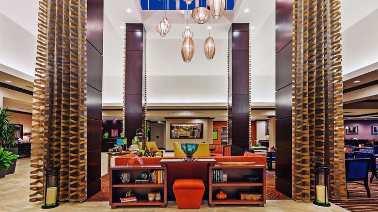 <b>Hilton Garden Inn Midland Lobby</b>. Images powered by <a href="https://iceportal.shijigroup.com/" title="IcePortal" target="_blank">IcePortal</a>.