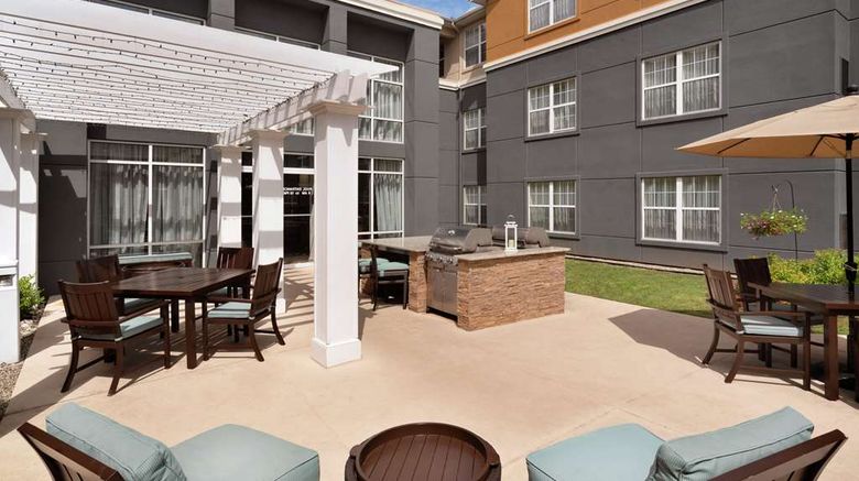 <b>Homewood Suites Mahwah Restaurant</b>. Images powered by <a href="https://iceportal.shijigroup.com/" title="IcePortal" target="_blank">IcePortal</a>.