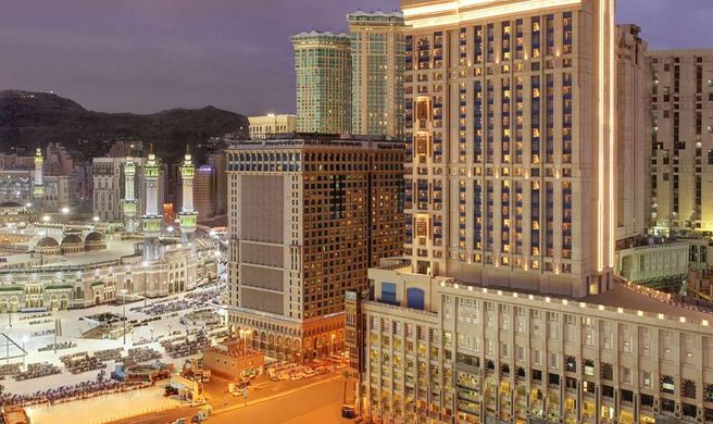 Hilton Suites Makkah Exterior