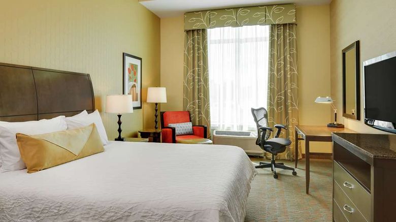 <b>Hilton Garden Inn - Manhattan Room</b>. Images powered by <a href="https://iceportal.shijigroup.com/" title="IcePortal" target="_blank">IcePortal</a>.