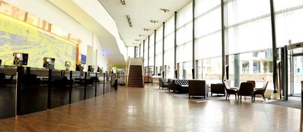 DoubleTree by Hilton Hotel Manchester Lobby