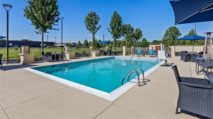 Hampton Inn & Suites Murfreesboro Pool