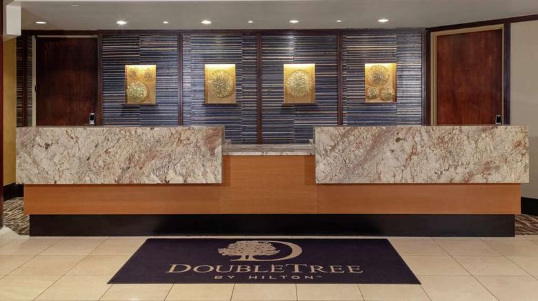 <b>Doubletree Hotel Overland Park Lobby</b>. Images powered by <a href="https://iceportal.shijigroup.com/" title="IcePortal" target="_blank">IcePortal</a>.