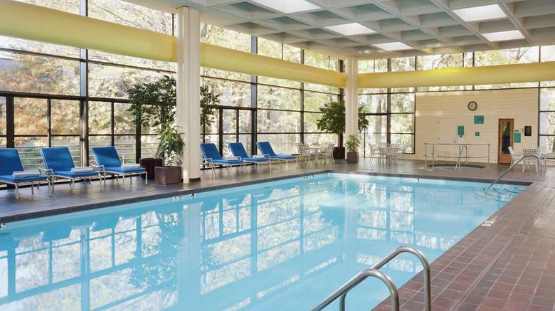 <b>Doubletree Hotel Overland Park Pool</b>. Images powered by <a href="https://iceportal.shijigroup.com/" title="IcePortal" target="_blank">IcePortal</a>.