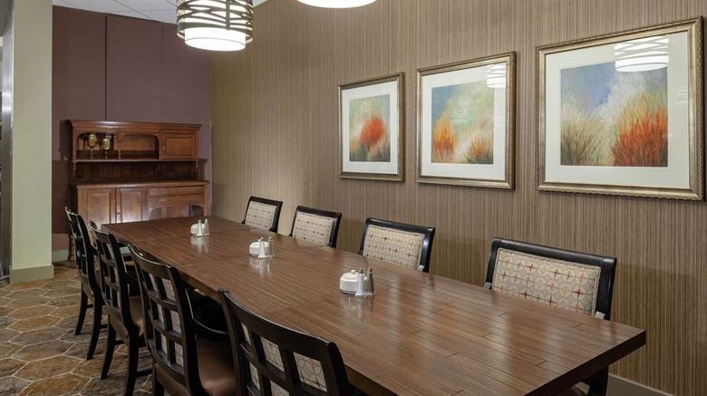 <b>Doubletree Hotel Overland Park Restaurant</b>. Images powered by <a href="https://iceportal.shijigroup.com/" title="IcePortal" target="_blank">IcePortal</a>.