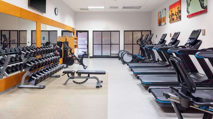 Doubletree Hotel Overland Park Health