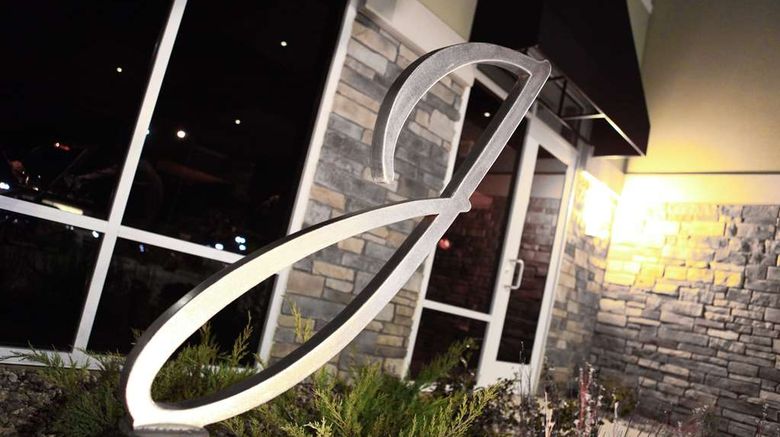 <b>Hilton Garden Inn Olathe Restaurant</b>. Images powered by <a href="https://iceportal.shijigroup.com/" title="IcePortal" target="_blank">IcePortal</a>.