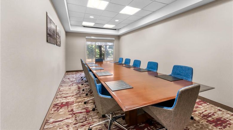 <b>Hilton Garden Inn Overland Park Meeting</b>. Images powered by <a href="https://iceportal.shijigroup.com/" title="IcePortal" target="_blank">IcePortal</a>.