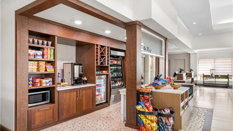 <b>Hilton Garden Inn Overland Park Restaurant</b>. Images powered by <a href="https://iceportal.shijigroup.com/" title="IcePortal" target="_blank">IcePortal</a>.