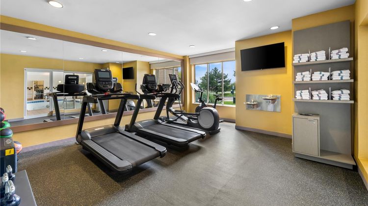 Hilton Garden Inn Overland Park Health
