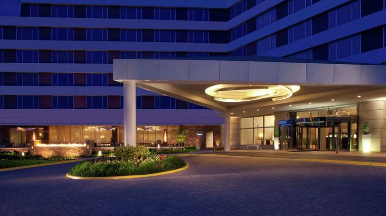 Hilton McLean Tysons Corner Exterior. Images powered by <a href="https://iceportal.shijigroup.com" target="_blank" rel="noopener">Ice Portal</a>.