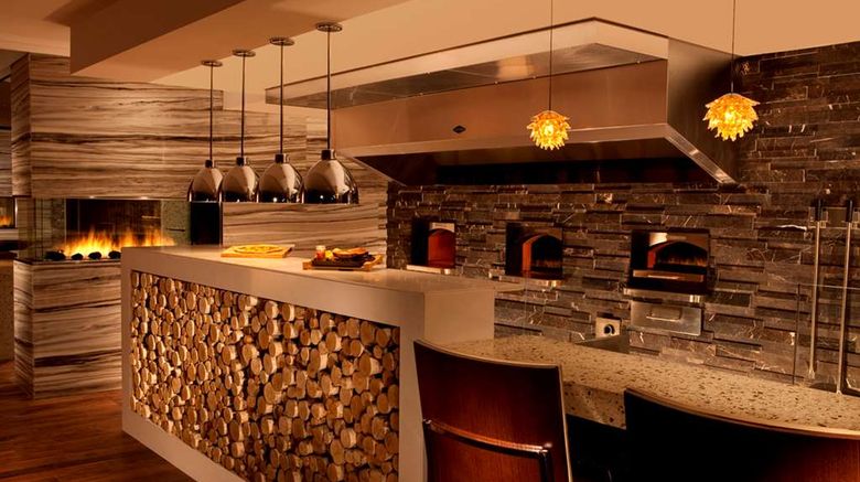 <b>Hilton McLean Tysons Corner Restaurant</b>. Images powered by <a href="https://iceportal.shijigroup.com/" title="IcePortal" target="_blank">IcePortal</a>.