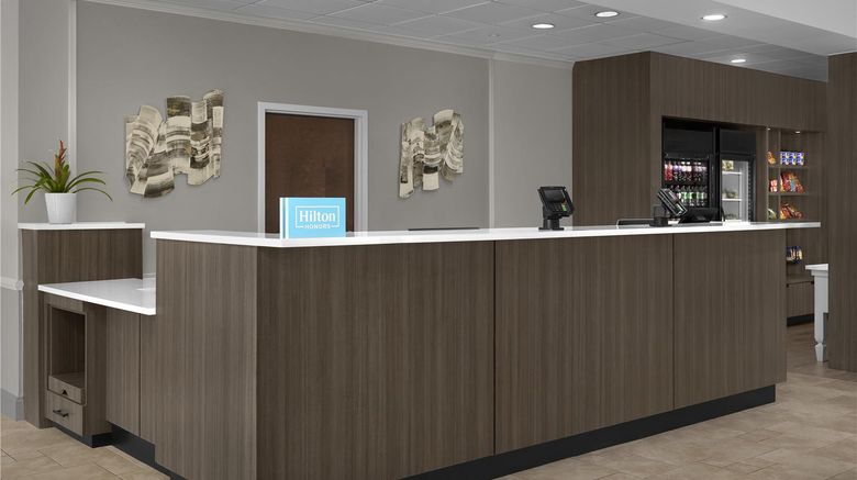 <b>Hilton Garden Inn Macon/Mercer Universit Lobby</b>. Images powered by <a href="https://iceportal.shijigroup.com/" title="IcePortal" target="_blank">IcePortal</a>.