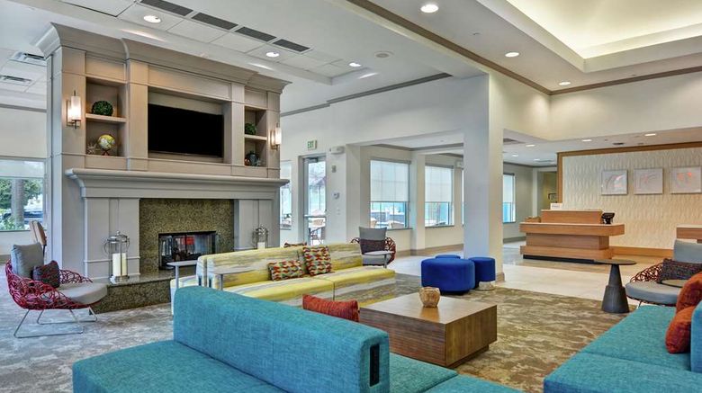 <b>Hilton Garden Inn Lake Buena Vista Lobby</b>. Images powered by <a href="https://iceportal.shijigroup.com/" title="IcePortal" target="_blank">IcePortal</a>.