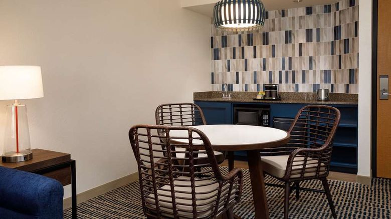 <b>DoubleTree Suites Orlando Disney Springs Room</b>. Images powered by <a href="https://iceportal.shijigroup.com/" title="IcePortal" target="_blank">IcePortal</a>.