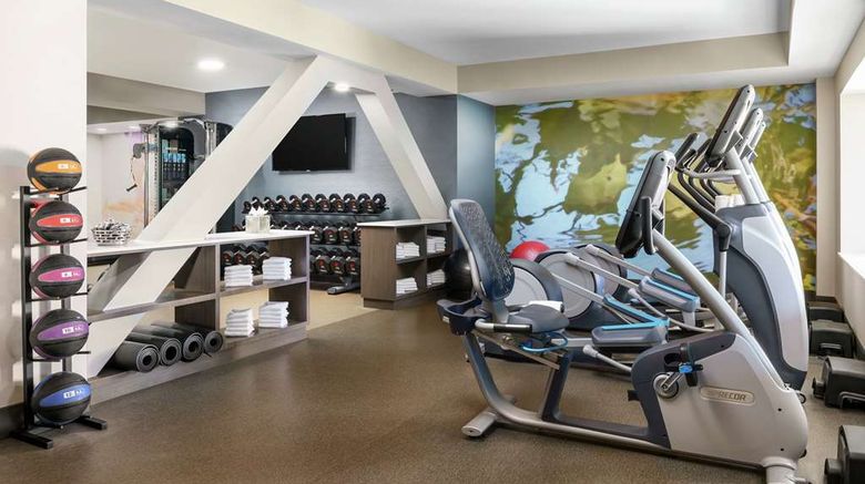 <b>DoubleTree by Hilton Orlando Airport Health</b>. Images powered by <a href="https://iceportal.shijigroup.com/" title="IcePortal" target="_blank">IcePortal</a>.