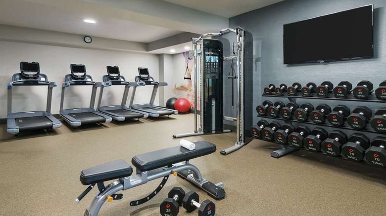 <b>DoubleTree by Hilton Orlando Airport Health</b>. Images powered by <a href="https://iceportal.shijigroup.com/" title="IcePortal" target="_blank">IcePortal</a>.
