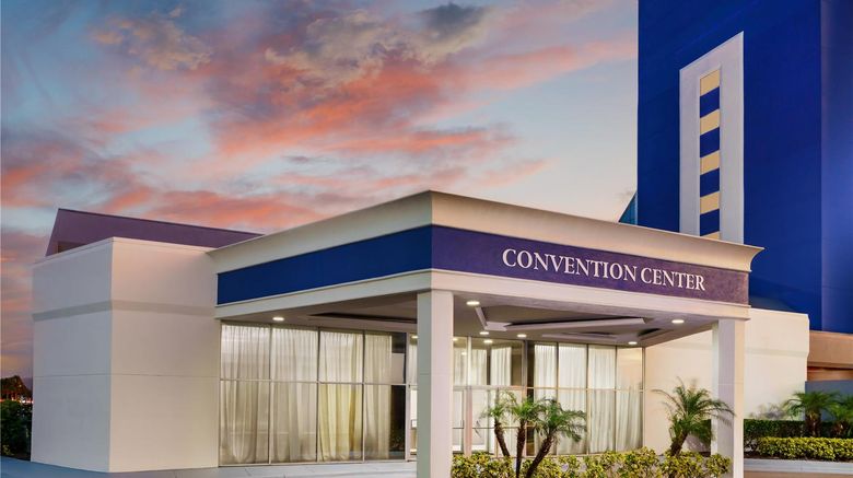 <b>DoubleTree by Hilton Orlando Airport Exterior</b>. Images powered by <a href="https://iceportal.shijigroup.com/" title="IcePortal" target="_blank">IcePortal</a>.