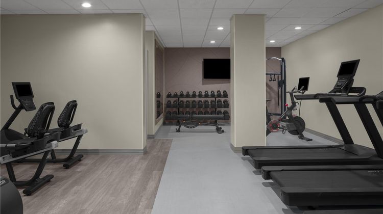 Embassy Suites Intl Drive ICON Park Health