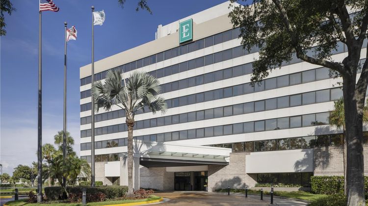 Embassy Suites Intl Drive ICON Park Exterior