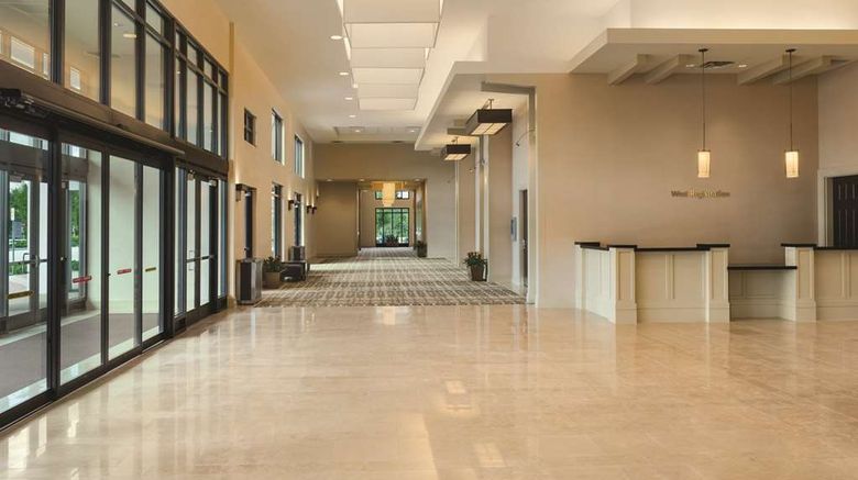 <b>Embassy Suites by Hilton Orlando LBV Sou Lobby</b>. Images powered by <a href="https://iceportal.shijigroup.com/" title="IcePortal" target="_blank">IcePortal</a>.