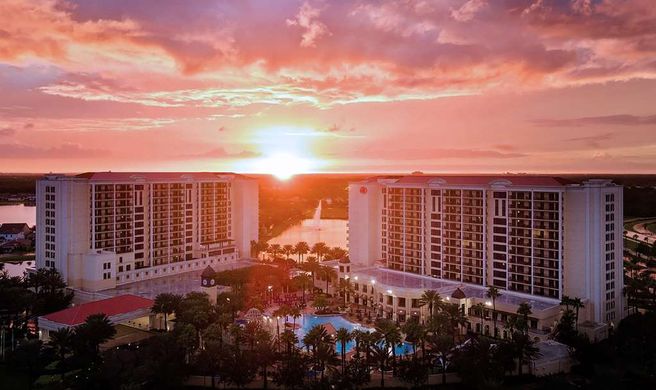 Hilton Grand Vacations Club Parc Soleil Exterior