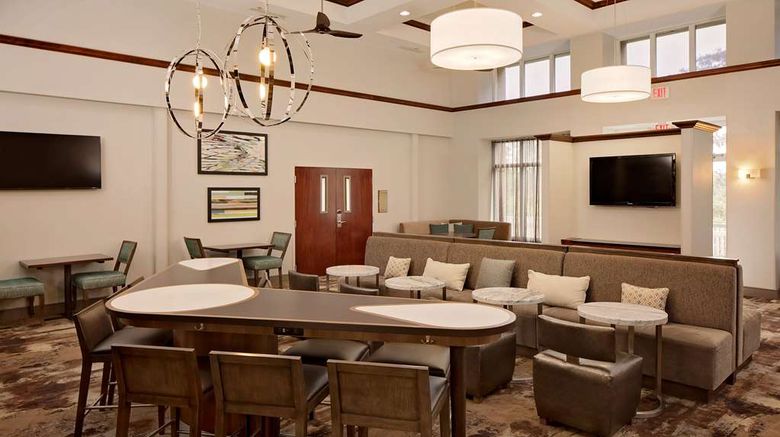 <b>Homewood Suites Orlando-Maitland Lobby</b>. Images powered by <a href="https://iceportal.shijigroup.com/" title="IcePortal" target="_blank">IcePortal</a>.