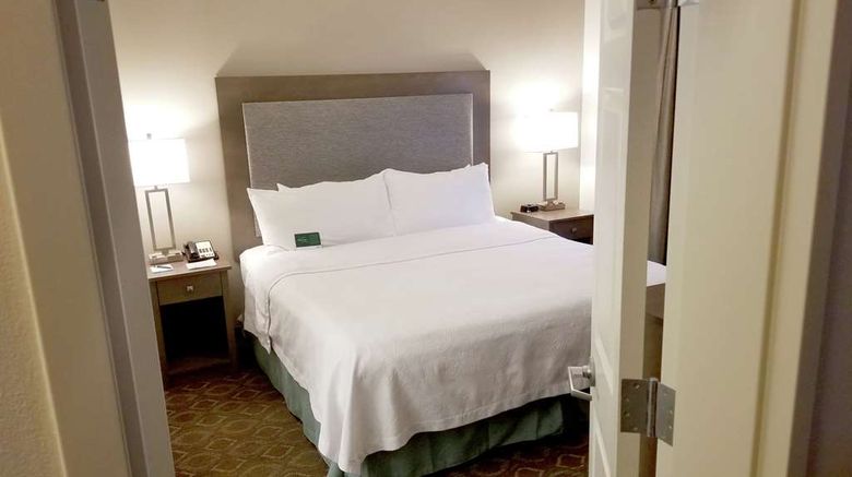 <b>Homewood Suites Orlando-Maitland Room</b>. Images powered by <a href="https://iceportal.shijigroup.com/" title="IcePortal" target="_blank">IcePortal</a>.