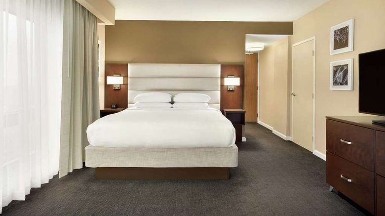<b>DoubleTree by Hilton Orlando Downtown Room</b>. Images powered by <a href="https://iceportal.shijigroup.com/" title="IcePortal" target="_blank">IcePortal</a>.