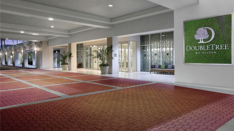 Doubletree by Hilton-Universal Entrance Exterior