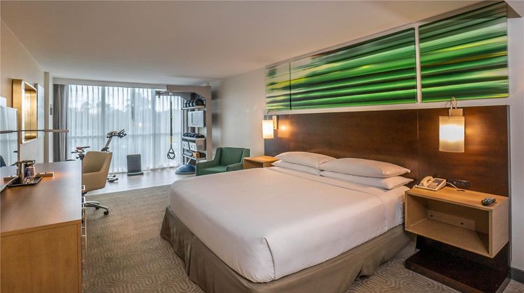 Doubletree by Hilton-Universal Entrance Room