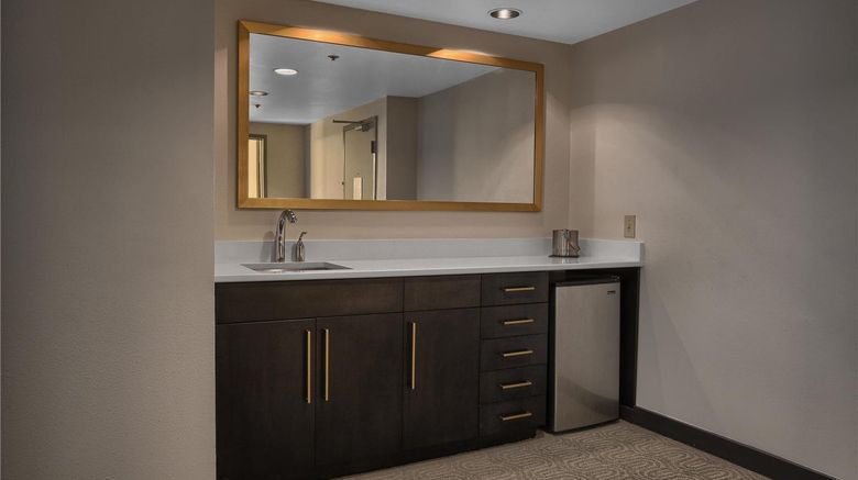 <b>Doubletree by Hilton-Universal Entrance Other</b>. Images powered by <a href="https://iceportal.shijigroup.com/" title="IcePortal" target="_blank">IcePortal</a>.