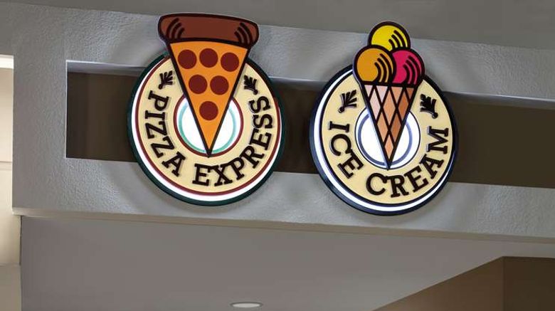 <b>Embassy Suites Lake Buena Vista Resort Restaurant</b>. Images powered by <a href="https://iceportal.shijigroup.com/" title="IcePortal" target="_blank">IcePortal</a>.