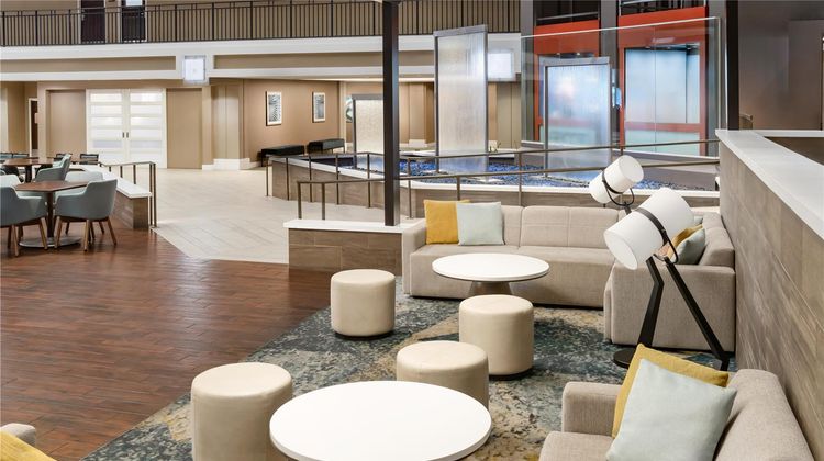 Embassy Suites Lake Buena Vista Resort Lobby
