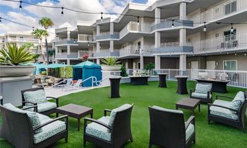 Embassy Suites Lake Buena Vista Resort