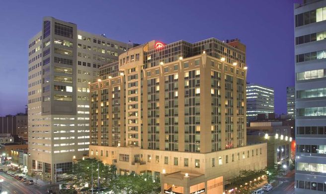 Hilton Harrisburg Exterior
