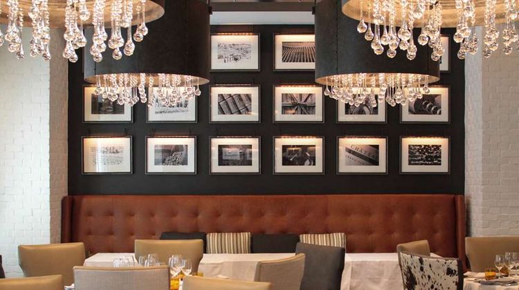 Hilton Harrisburg Restaurant