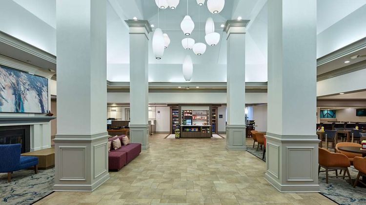 Hilton Garden Inn Merrillville Lobby