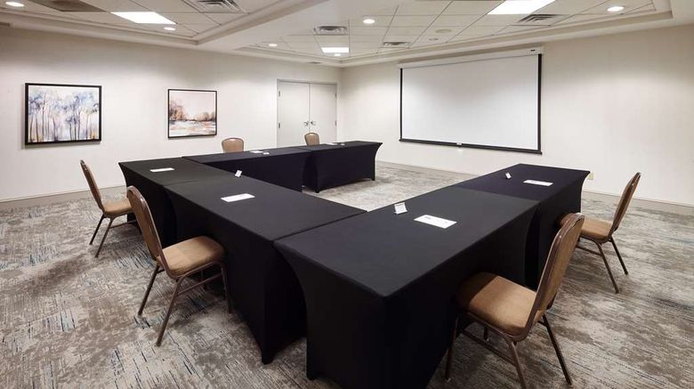<b>Hilton Garden Inn Merrillville Meeting</b>. Images powered by <a href="https://iceportal.shijigroup.com/" title="IcePortal" target="_blank">IcePortal</a>.