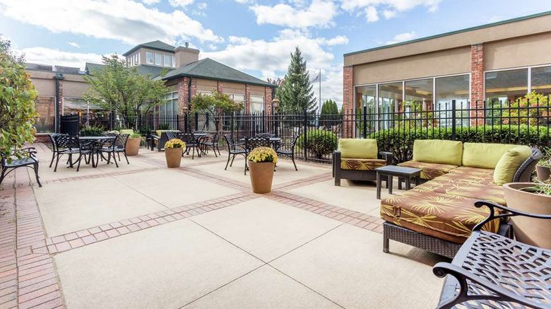 <b>Hilton Garden Inn Tinley Park Exterior</b>. Images powered by <a href="https://iceportal.shijigroup.com/" title="IcePortal" target="_blank">IcePortal</a>.