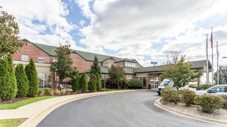 Hilton Garden Inn Tinley Park Exterior. Images powered by <a href="https://iceportal.shijigroup.com" target="_blank" rel="noopener">Ice Portal</a>.