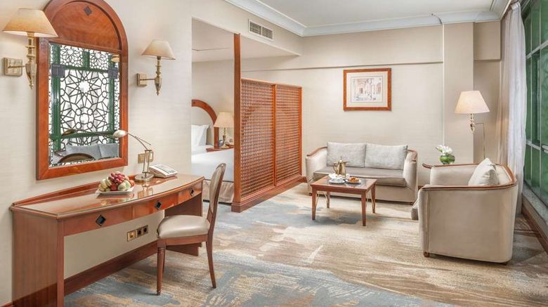 <b>Madinah Hilton Room</b>. Images powered by <a href="https://iceportal.shijigroup.com/" title="IcePortal" target="_blank">IcePortal</a>.