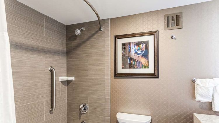 DoubleTree by Hilton Hotel Memphis Room