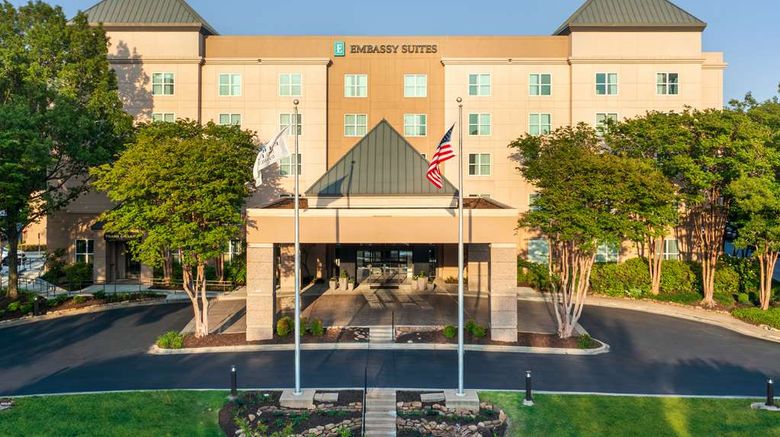 <b>Embassy Suites Memphis Exterior</b>. Images powered by <a href="https://iceportal.shijigroup.com/" title="IcePortal" target="_blank">IcePortal</a>.